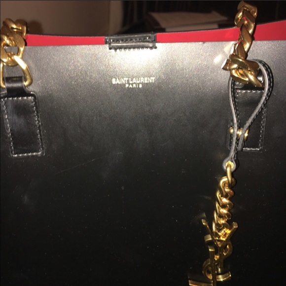 Saint Laurent structured tote, with gold chain detail. - Picture 4 of 8
